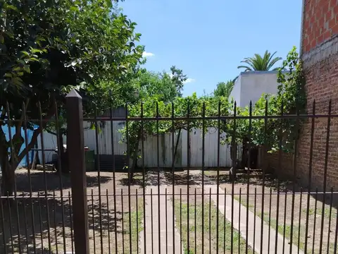 VENTA LOTE CON TALLER y ENERGIA TRIFASICA MERLO