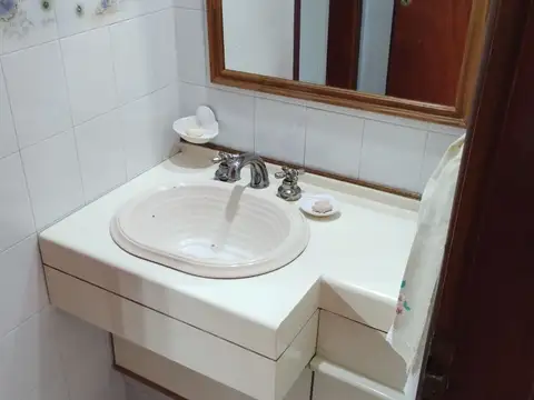 Venta casa de 6 ambientes en Beccar con playroom
