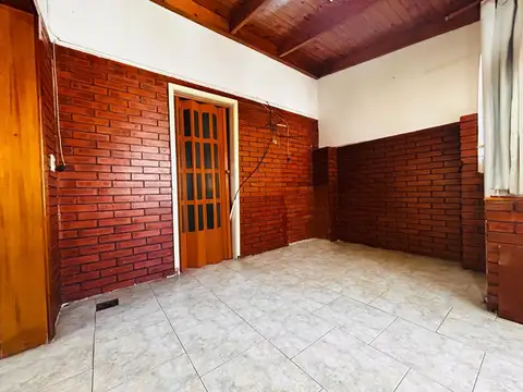 Depto Tipo Casa en Venta 40 años