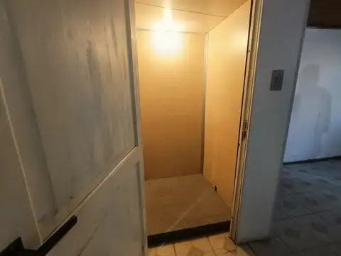 Casa en Venta con 5 cocheras