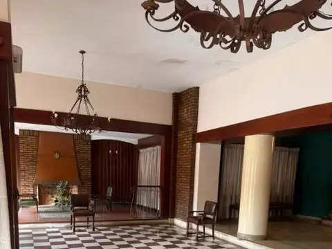 OPORTUNIDAD  3 Ambientes frente a Plaza Colón