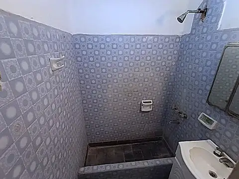 VENTA CASA, 2 DORMITORIOS PATIO