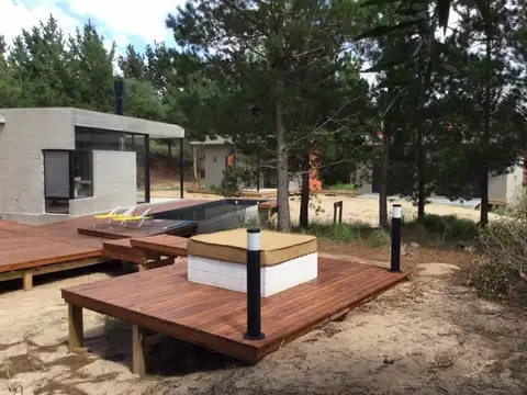 Casa de 5 ambientes en venta en barrio Costa Esmeralda - Pinamar