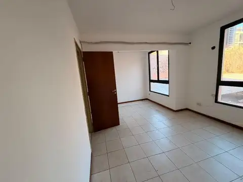 Oficina en Alquiler al Oeste