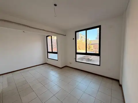 Oficina 3 ambientes con 1 baño