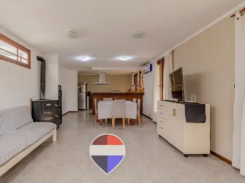 CASA EN VENTA ARANA SICARDI VILLA GARIBALDI