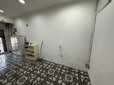 Local en Alquiler en Wilde, $ 600.000