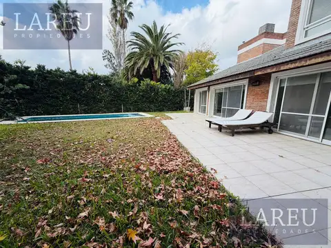 Casa en Alquiler de 4 dormitorios