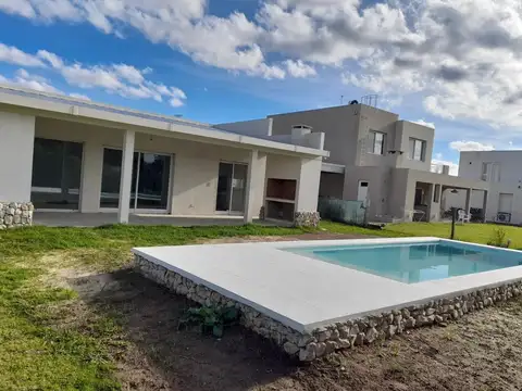 Casa en Venta en Country Club Manuel Belgrano, USD 189.000