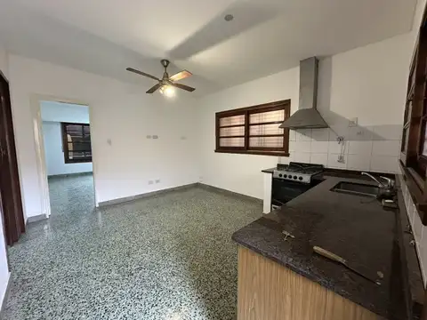 CASA DE 3 AMB.
