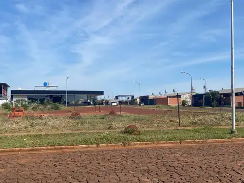 VENDO EXCELENTE TERRENO EN ITAEMBE GUAZU - POS MISIONES