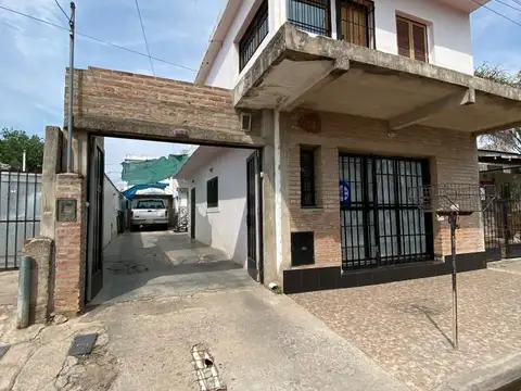 Casa en venta - 3 Dormitorios 1 Baño - Departamento - 354Mts2 - Córdoba