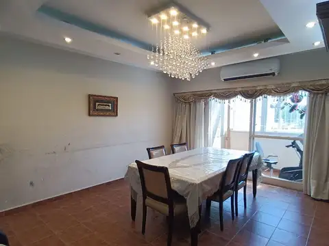 Luis Viale 2700