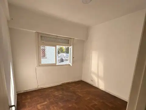 Lacroze 4900, Piso 2