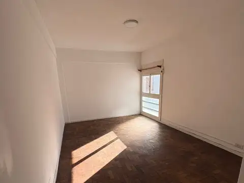 Departamento en Alquiler en Villa Ballester, $ 650.000