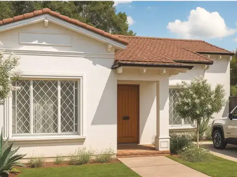 CASA EN VENTA EN GONNET RECICLADA A NUEVO