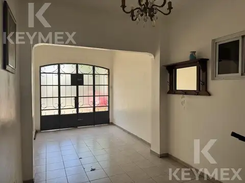 56 entre 22 y 23 - PH frente - Dos dormitorios - Cochera