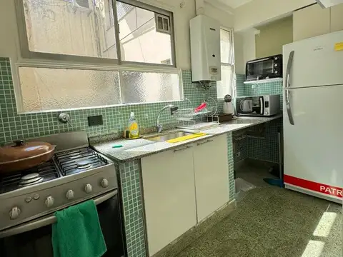 Amplio 2 ambientes con Balcón