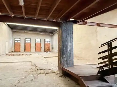 Río Negro esquina Mercedes, Montevideo Departamento de Montevideo, 100