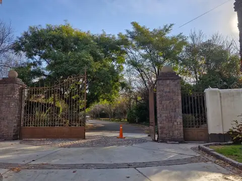 Terreno en Venta 30  mts Fondo