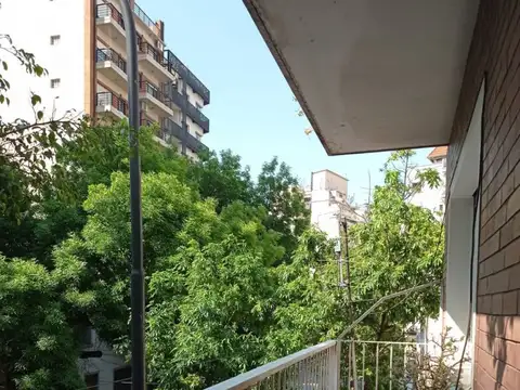 Departamento 4 ambientes con 3 baños