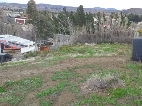 Terreno de 609m2 en Los Tres Pinos
