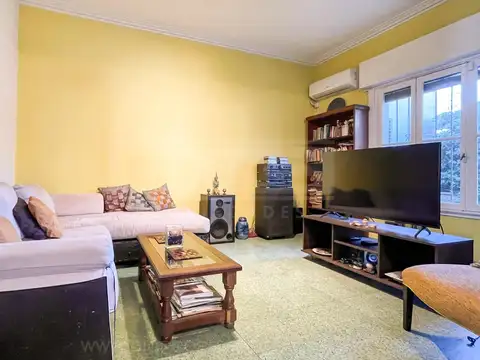 Casa en Venta en Olivos Maipú/Uzal, USD 250.000