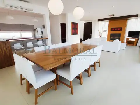 Casa en venta frente al mar, Pinamar Norte - Ref 8200