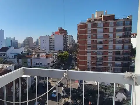 Venta depto 2 amb Lanus este - balcón y lavadero