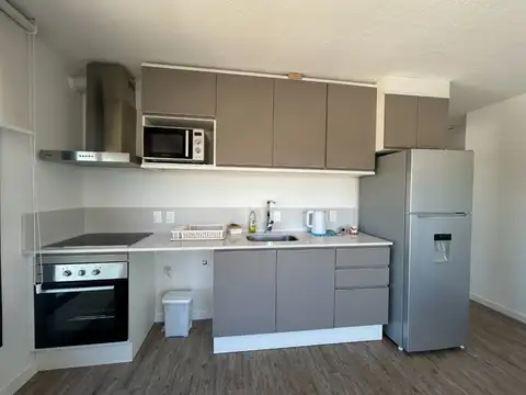 Departamento en Alquiler con 1 cocheras