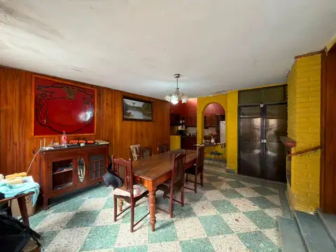 Casa en Venta con 1 cochera