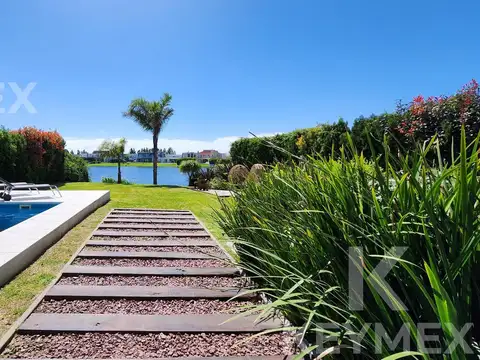 VENTA CASA BARRIO LOS TRONCOS BERAZATEGUI con COSTA DE LAGO