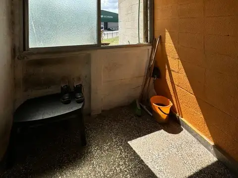 Tres ambientes en venta en el Barrio Piedrabuena, escalera 45A