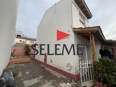 Casa 4 ambientes con 1 baño