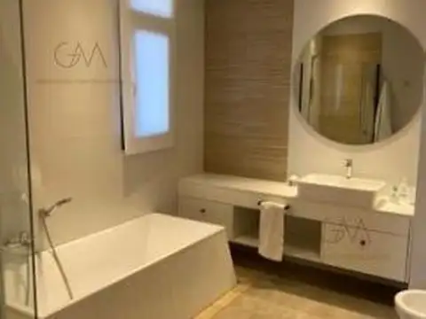Casa 4 ambientes con 3 baños