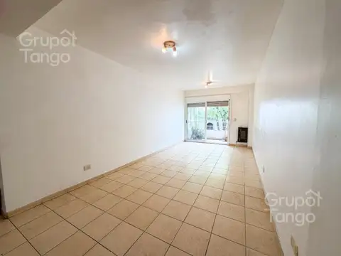 Departamento en Venta en Pompeya, USD 52.000