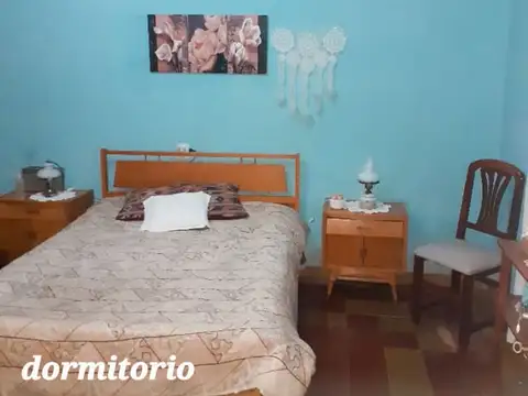 Casa 5 ambientes con 2 baños