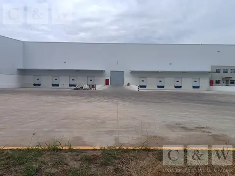 Depósito en Zarate
