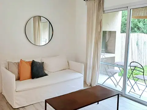 Departamento en Alquiler en La Agustina, USD 600