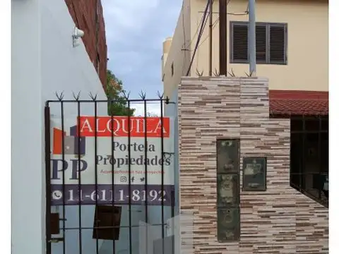 PH DE 3 AMBIENTES AL FONDO, ITUZAINGÓ