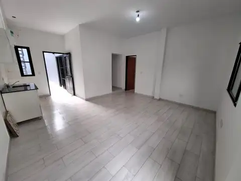 Depto Tipo Casa en Venta en Tapiales, USD 96.000