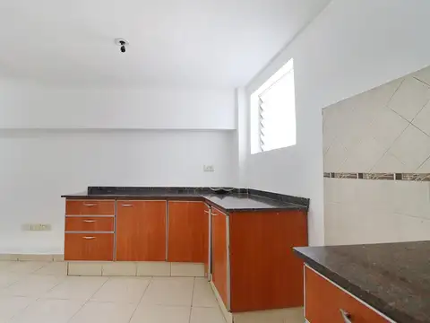 Depto Tipo Casa en Venta con 2 cocheras