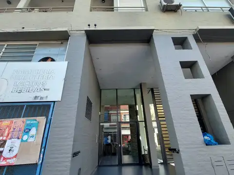 DEPARTAMENTO 2 AMBIENTES CON BALCON - COCHERA - SUM - APTO PROFESIONAL
