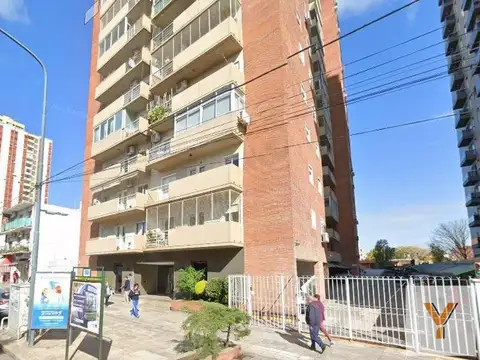 Avenida Maipú e/ Italia y Presidente Hipólito Yrigoyen