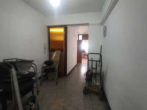 Maipu 196 , Piso 2
