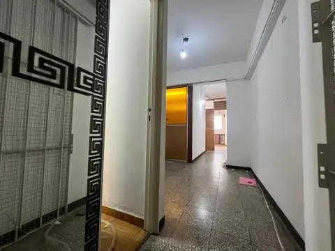 Oficina en Alquiler en Avellaneda, $ 400.000