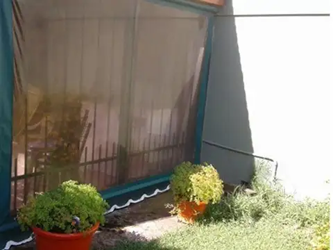 Casa al frente de 3 dormitorios en venta