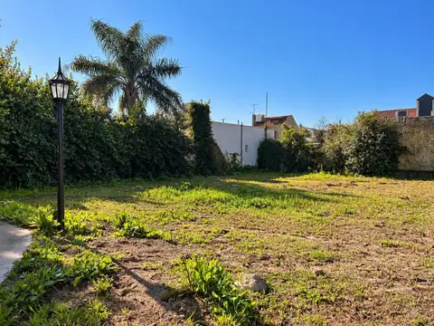 LOTE EN VENTA EN BARRIO DE AMBITO CERRADO