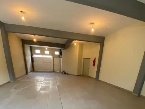 Galpón en Venta en Mataderos, CABA