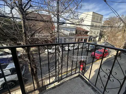 Depto Tipo Casa en Alquiler en Liniers, $ 950.000